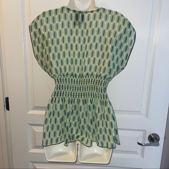 Bisou Bisou Elastic Waist Top Size S - Picture 4 of 5